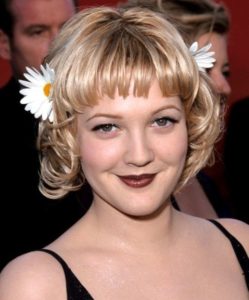 90`s hairstyles for women and girls who have short hair 2