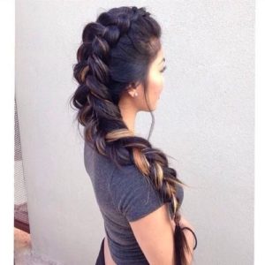 Before jumping to the braided hairstyles let’s first talk about some of the different types of braids you can do and how to do them 4