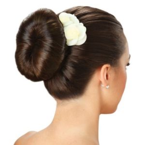 Bridesmaids’ hairstyles for long hair